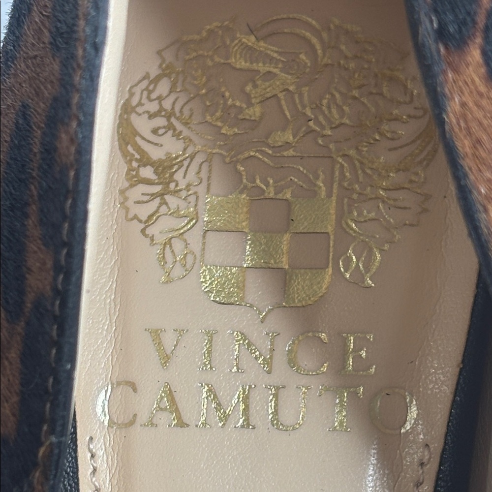 NWT Vince Camuto Womens Brown Animal Patten Cow Fur Block Heel Pumps Size 6.5M - Picture 6 of 8